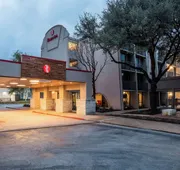 Ramada by Wyndham Austin South hotel detail image 4