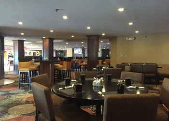 Hotel Detroit-Farmington Hills hotel thumbnail 3