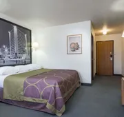 Super 8 by Wyndham Bernalillo hotel detail image 3