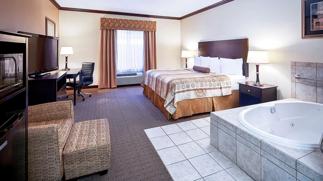 Best Western Plus Royal Mountain Inn & Suites hotel detail image 6