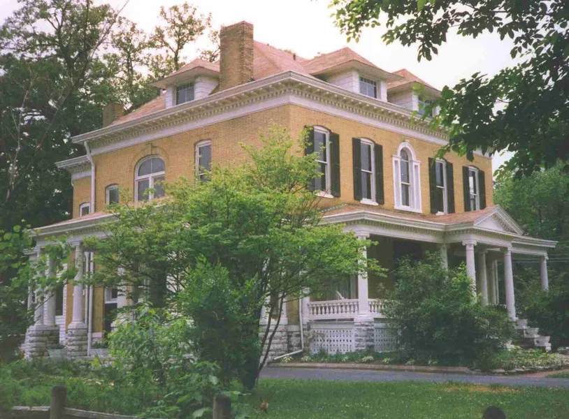 Beall Mansion An Elegant Bed & Breakfast Inn hotel detail image 2