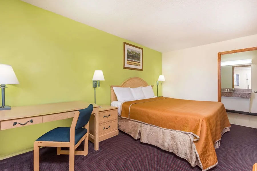 Travelodge by Wyndham Cordele hotel detail image 6