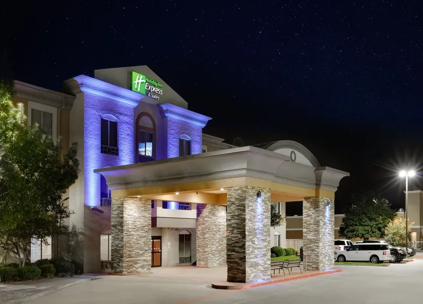 Holiday Inn Express Hotel & Suites Dallas - Duncanville by IHG hotel detail image 2