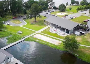Lake Blackshear Resort & Golf Club hotel thumbnail 3