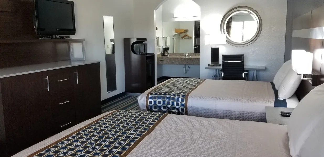 HomeBridge Inn and Suites hotel detail image 6
