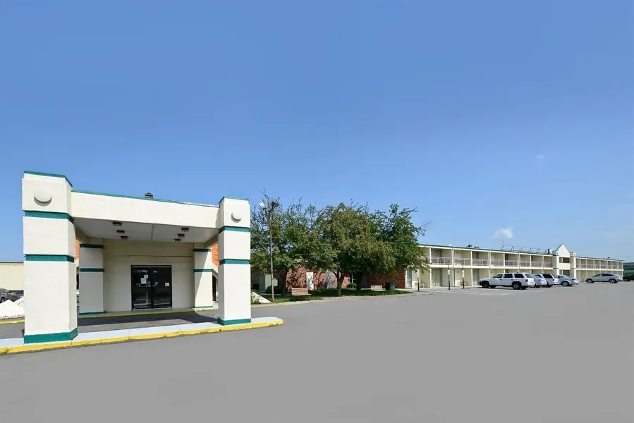 Americas Best Value Inn Phillipsburg hotel detail image 2