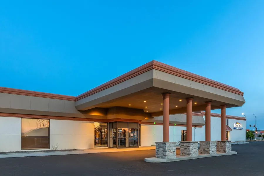 Baymont by Wyndham Jamestown Conference Center & Water Park hotel detail image 2