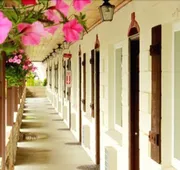 Auld Holland Inn hotel detail image 7