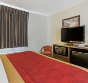 Econo Lodge Inn & Suites Des Moines Fairgrounds Area hotel detail image 7