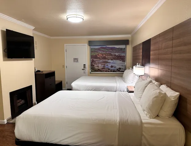 Beachwalker Inn and Suites hotel detail image 4