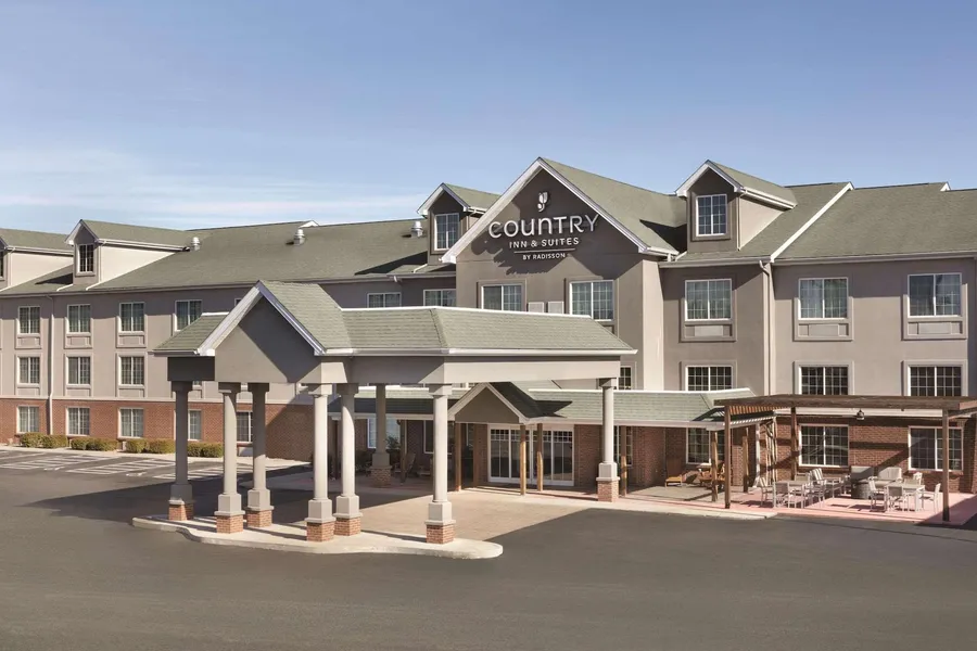 Country Inn & Suites by Radisson, London, KY hotel detail image 2