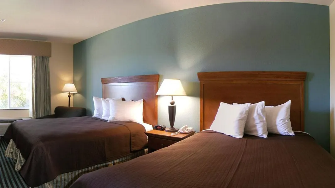 Quality Inn & Suites - Marlin hotel detail image 6