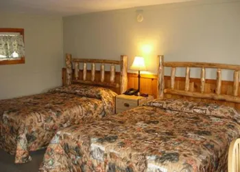 Lake George Diamond Cove hotel thumbnail 8