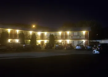 Cache Creek Inn hotel thumbnail 2