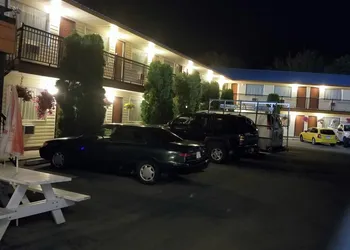 Cache Creek Inn hotel thumbnail 4