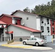 Econo Lodge Cartersville-Emerson Lake Point hotel detail image 3