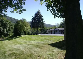 Appalachian Motel hotel thumbnail 5