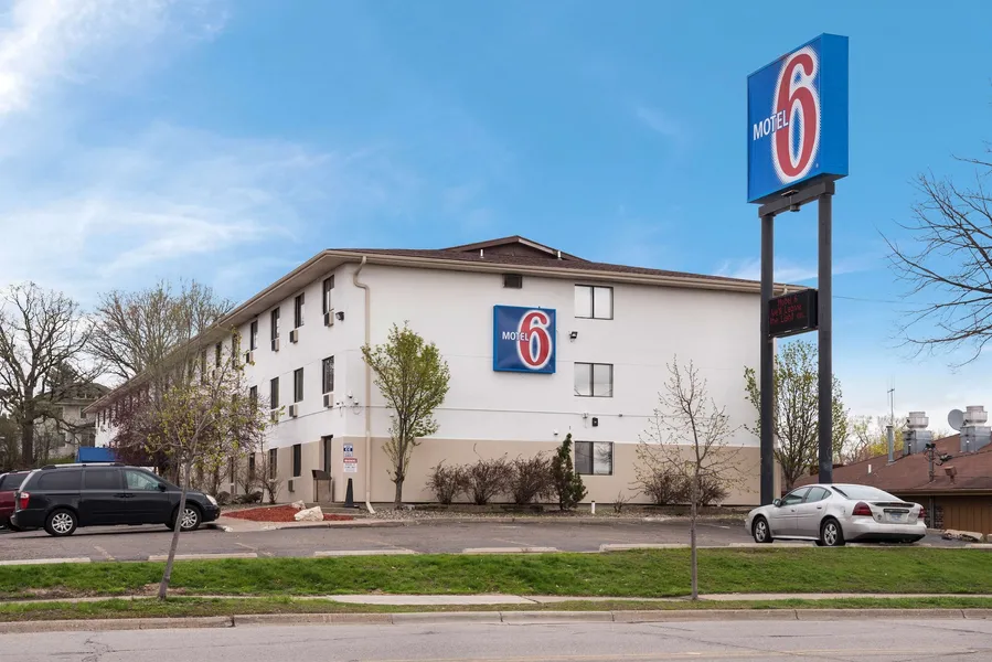 Motel 6 Saint Paul, MN - I-94 hotel detail image 2