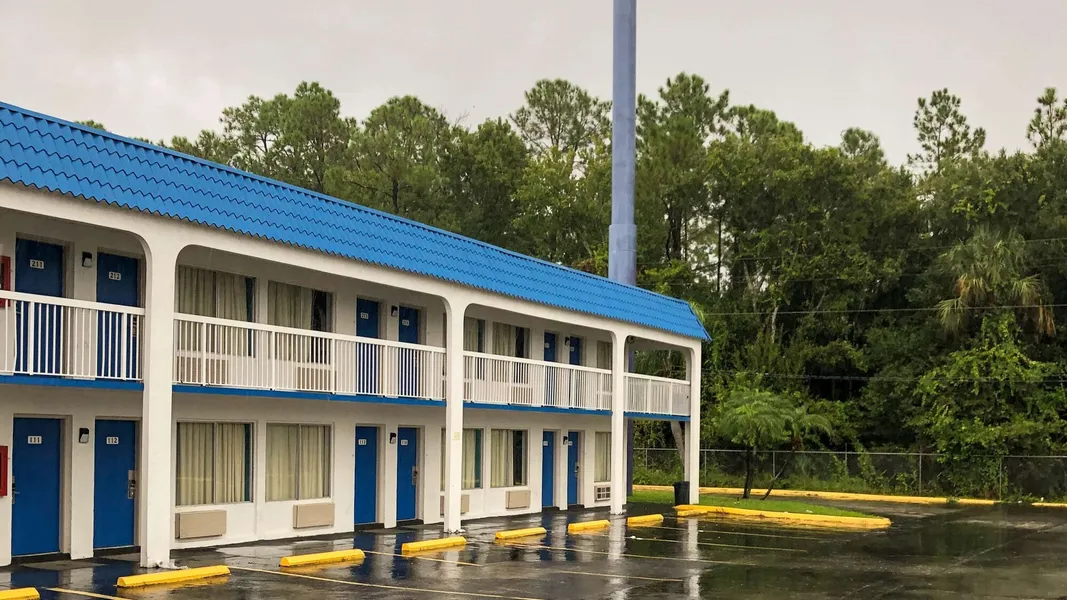 Motel 6 Daytona Beach, FL - Speedway hotel detail image 2