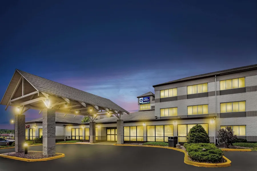 Best Western Baraboo Inn hotel detail image 2