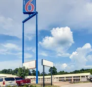 Motel 6 Lindale, TX hotel detail image 3