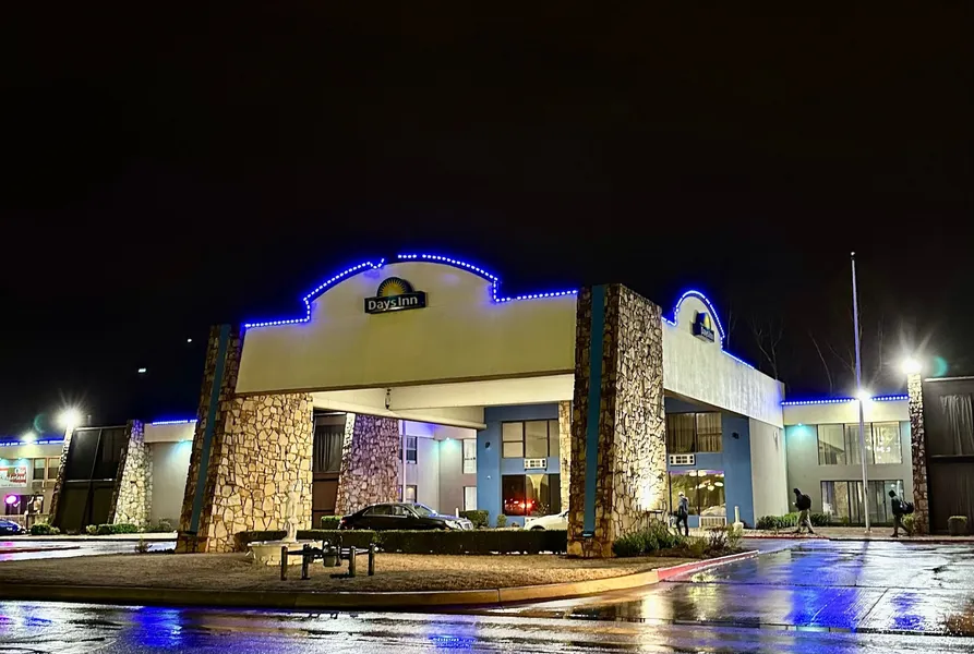Days Inn by Wyndham Southern Hills/ORU hotel detail image 2