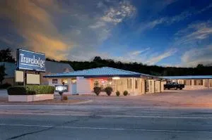 Travelodge by Wyndham Ozona hotel thumbnail 3