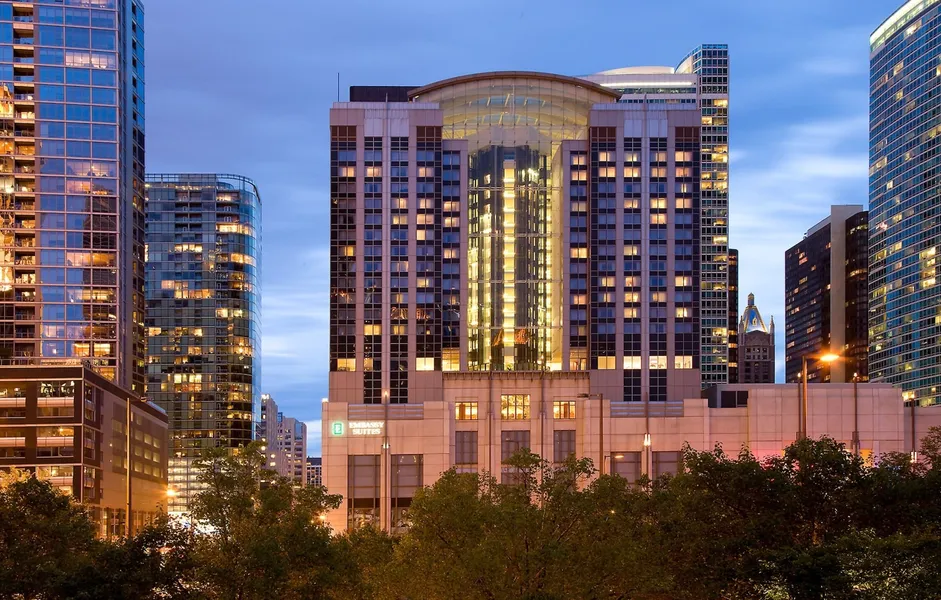 Embassy Suites by Hilton Chicago Downtown Magnificent Mile hotel detail image 2