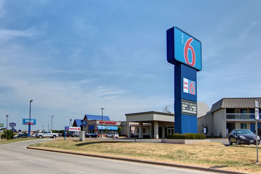 Motel 6 Mount Pleasant, TX hotel detail image 2