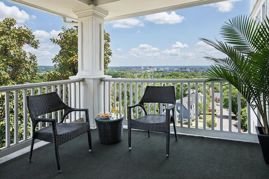 The Partridge Inn Augusta, Curio Collection by Hilton hotel detail image 6