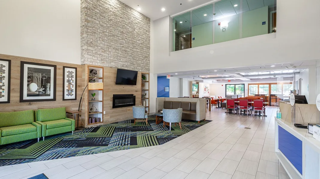 Holiday Inn Express & Suites Prospect Heights by IHG hotel detail image 6