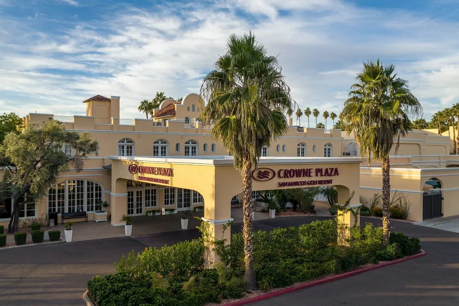 Crowne Plaza Phoenix - Chandler Golf Resort by IHG hotel detail image 2