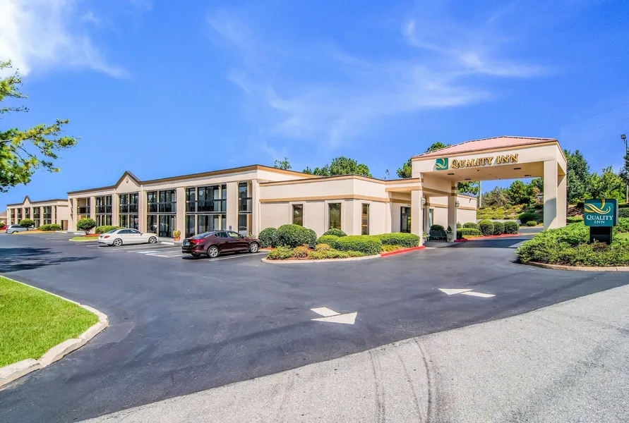 Quality Inn Suwanee I-85 hotel detail image 2