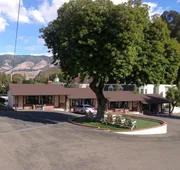 Peach Tree Inn hotel detail image 5