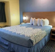 Days Inn & Suites by Wyndham Pryor hotel detail image 4
