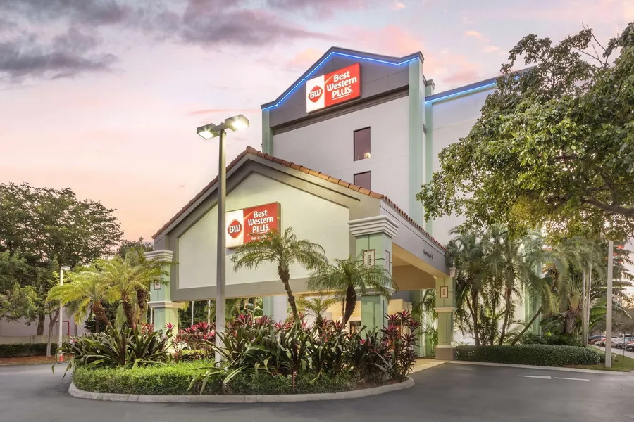 Best Western Plus Kendall Hotel & Suites hotel detail image 2