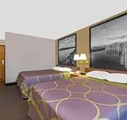 Super 8 by Wyndham Lisbon hotel detail image 3