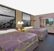 Super 8 by Wyndham Lisbon hotel detail image 4