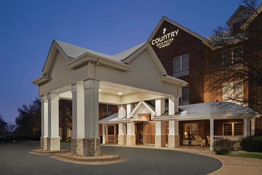 Country Inn & Suites by Radisson, Schaumburg, IL hotel detail image 2
