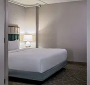 DoubleTree by Hilton Hotel Boston - Westborough hotel detail image 7