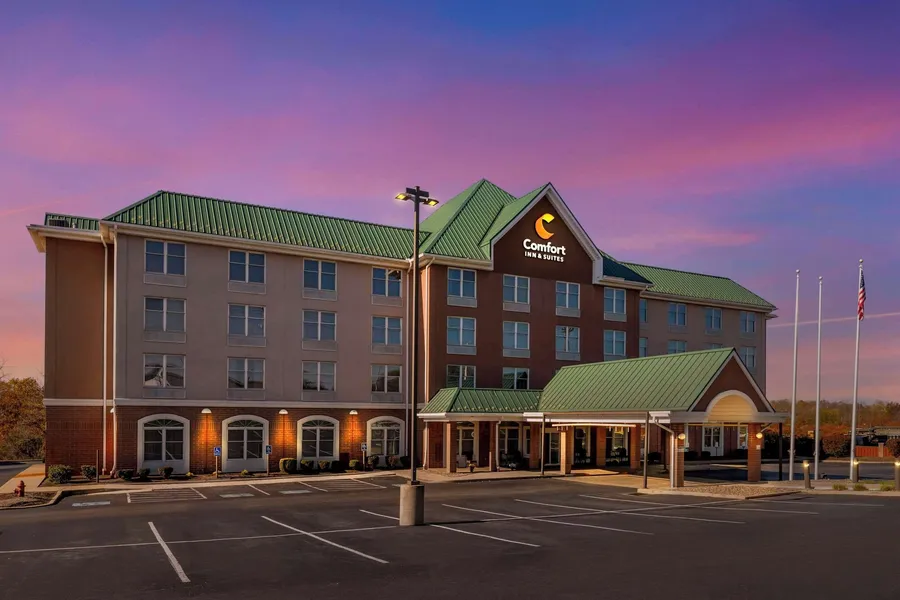 Comfort Inn & Suites Cuyahoga Falls - Akron hotel detail image 2