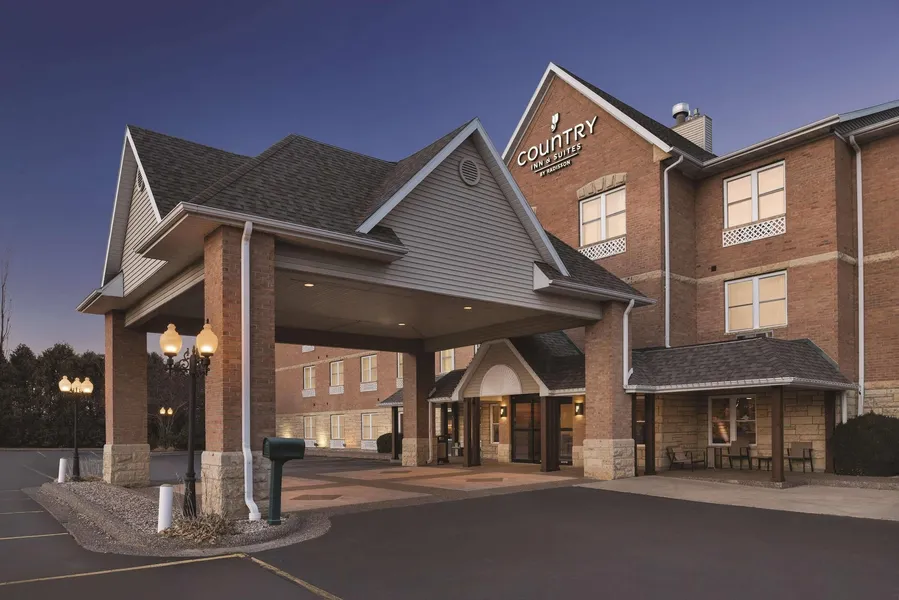 Country Inn & Suites by Radisson, Galena, IL hotel detail image 2