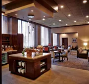 Columbus Airport Marriott hotel detail image 5