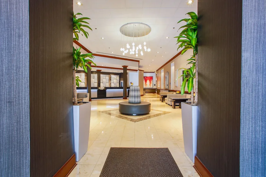 DoubleTree by Hilton Chicago - Alsip hotel detail image 2