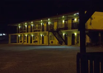 Tazewell Motor Lodge hotel thumbnail 2