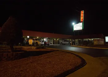 Tazewell Motor Lodge hotel thumbnail 3