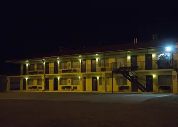 Tazewell Motor Lodge hotel thumbnail 4