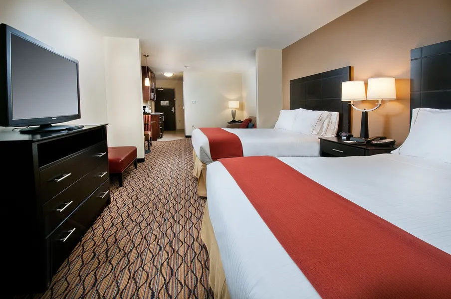 Holiday Inn Express Hotel & Suites Pearsall by IHG hotel detail image 6