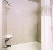 La Quinta Inn & Suites by Wyndham Tampa Bay Area-Tampa South hotel detail image 7