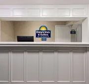 Days Inn & Suites by Wyndham Vicksburg hotel detail image 5